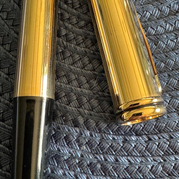 Cross Townsend Series 10K Gold-filled Rollerball Pen - Picture 5 of 9